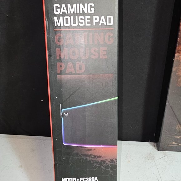 Pictek Chameleon Large RGB Gaming Mouse Pad (L) PC328A - Picture 2 of 4